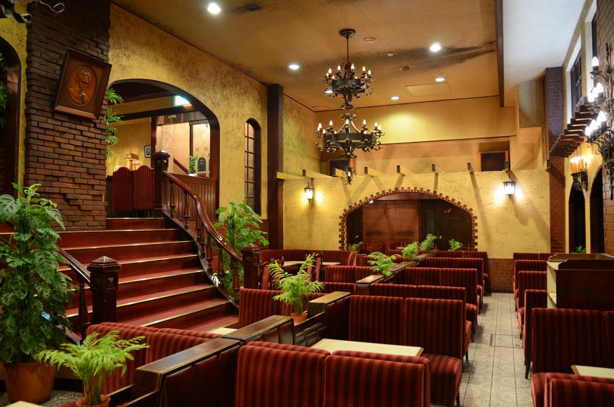 名曲・珈琲 新宿 らんぶる（メイキョクコーヒーシンジュクランブル